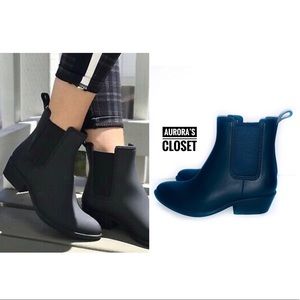 Jeffrey Campbell 7 Black Chelsea Rain Boots Ankle